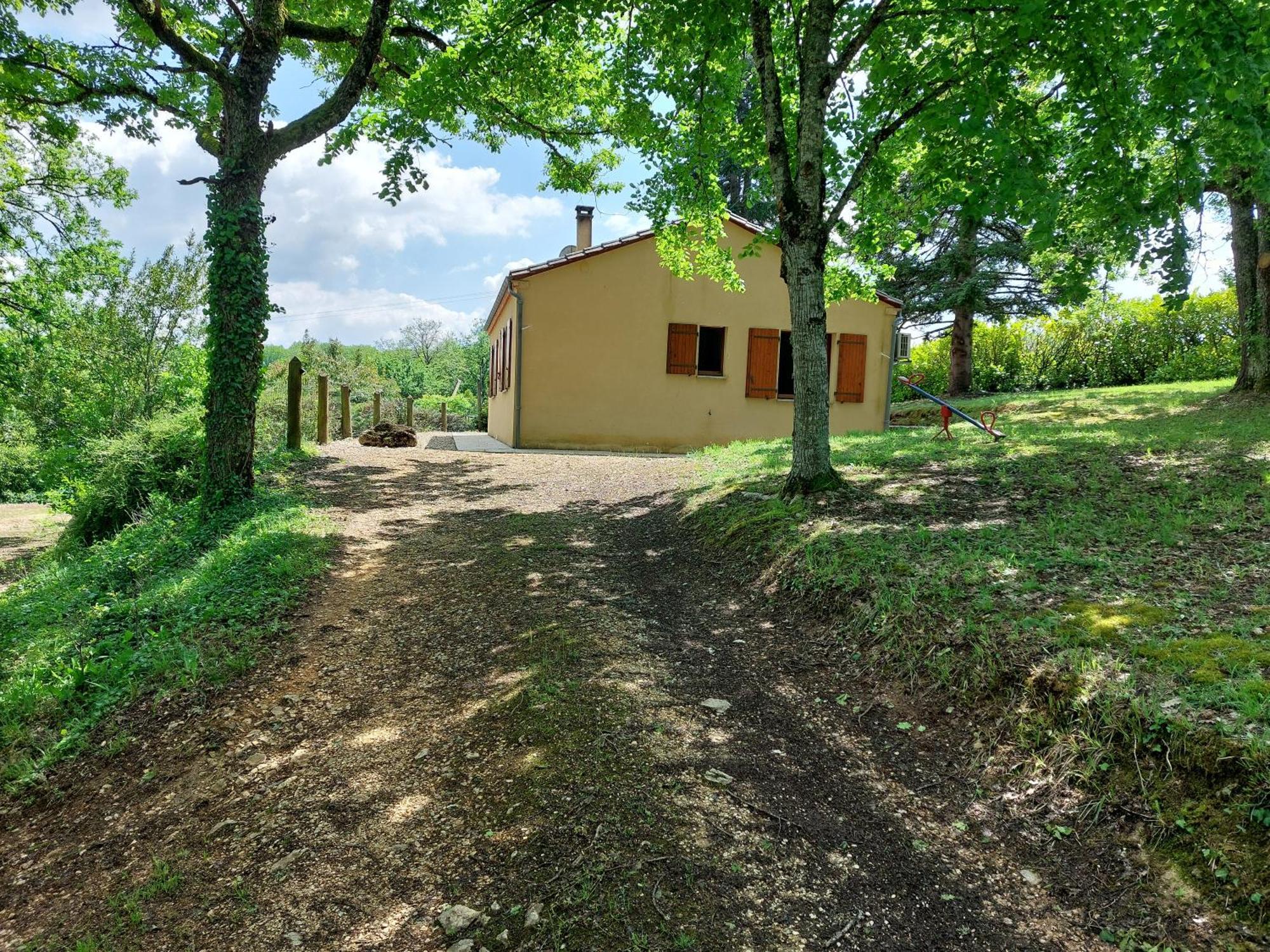 Holiday home Combe Ferrade En Pleine Nature Campagnac-les-Quercy